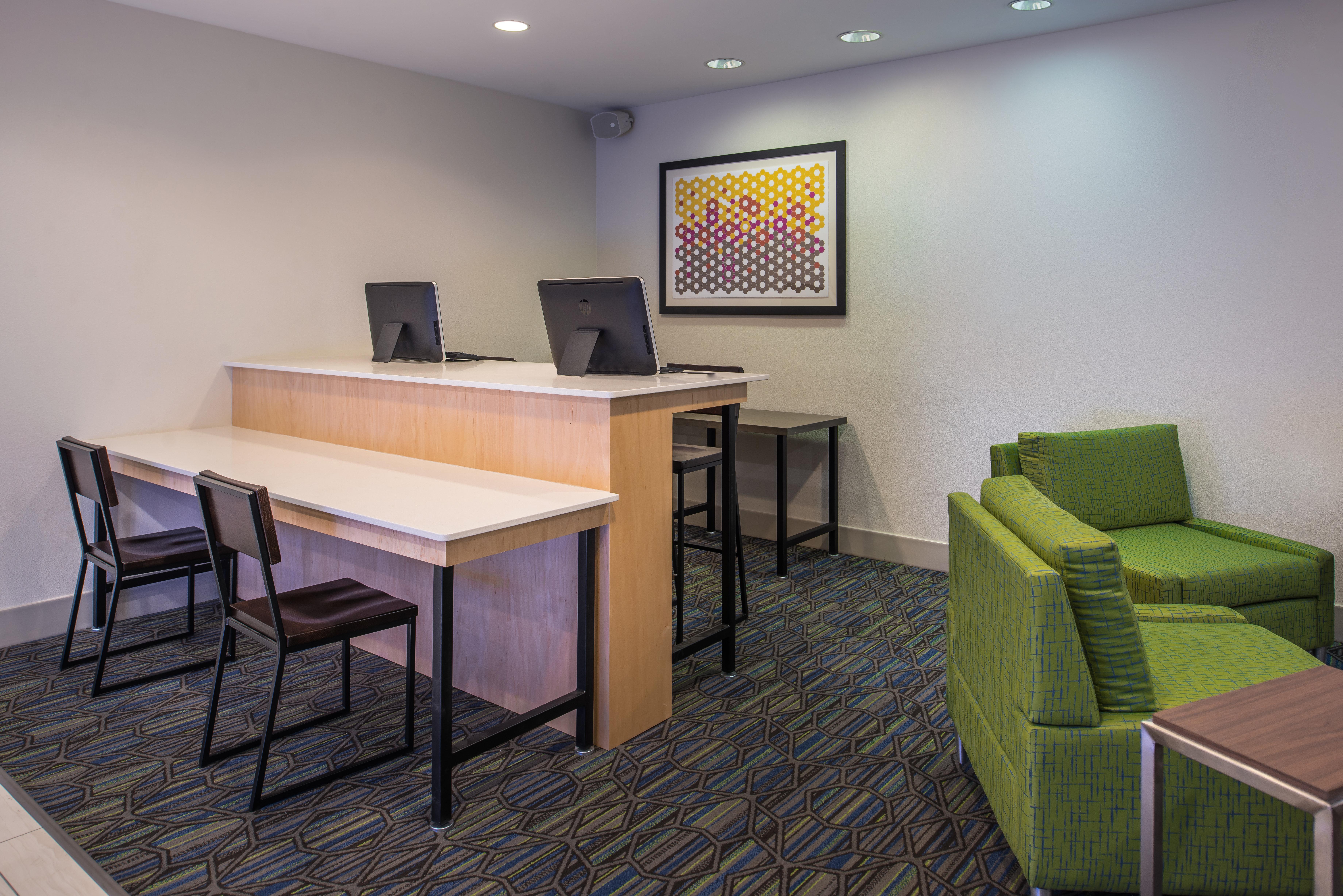 Holiday Inn Express Hotel & Suites Tampa-Anderson Road-Veterans Exp By Ihg West Chase Exteriér fotografie