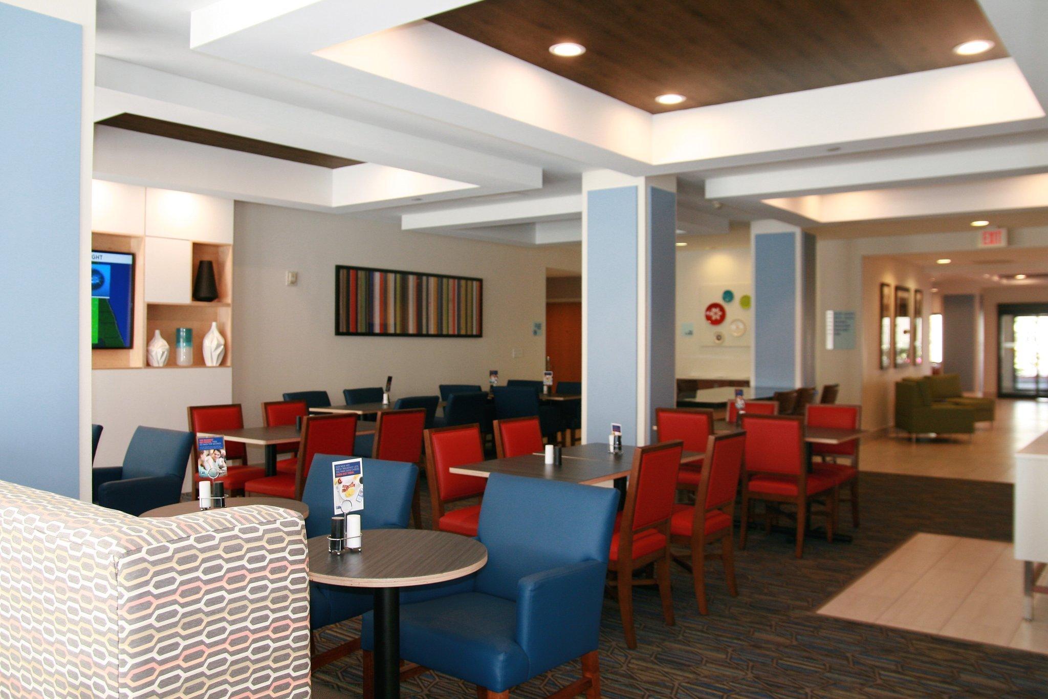 Holiday Inn Express Hotel & Suites Tampa-Anderson Road-Veterans Exp By Ihg West Chase Exteriér fotografie