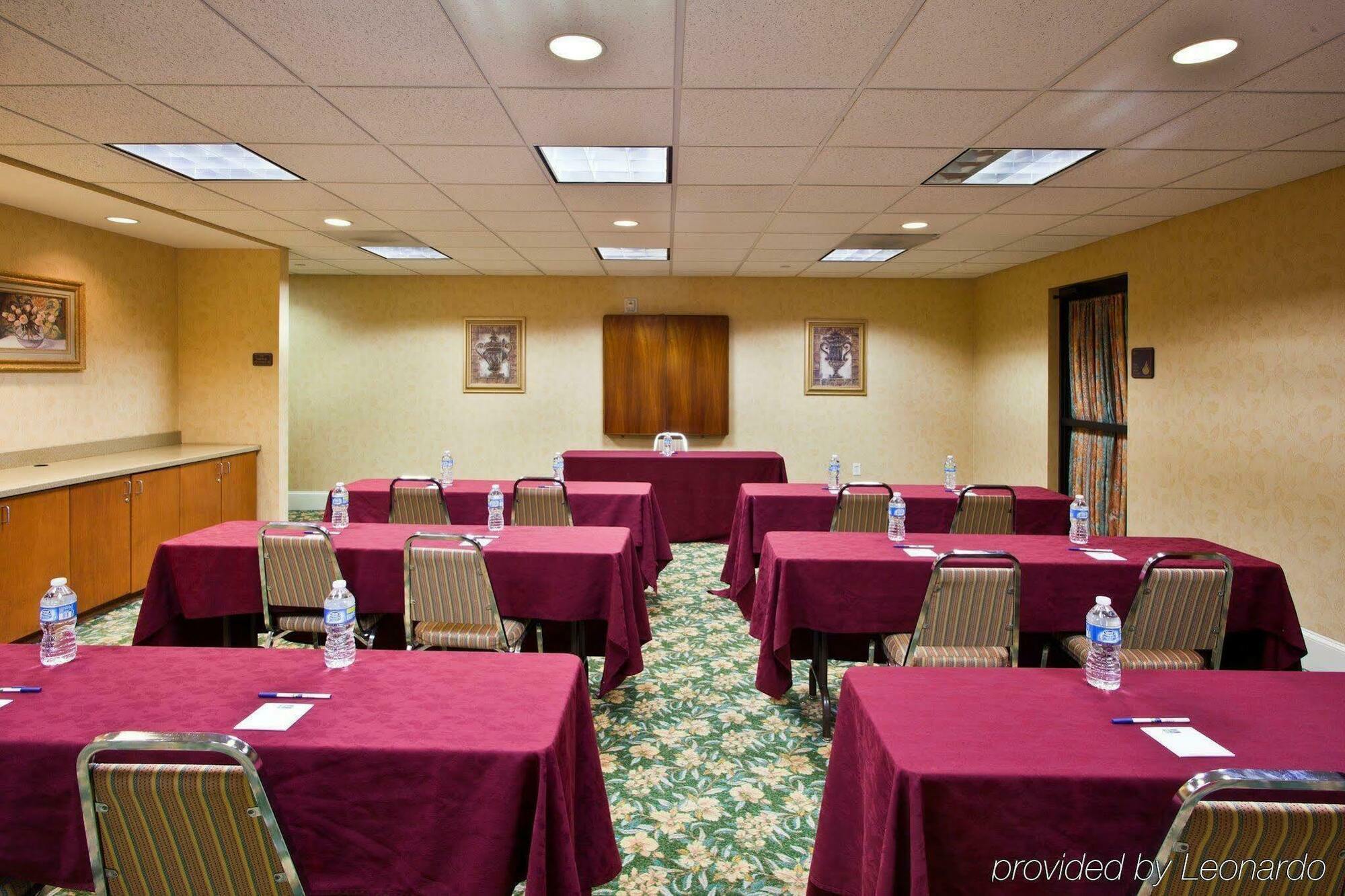 Holiday Inn Express Hotel & Suites Tampa-Anderson Road-Veterans Exp By Ihg West Chase Zařízení fotografie